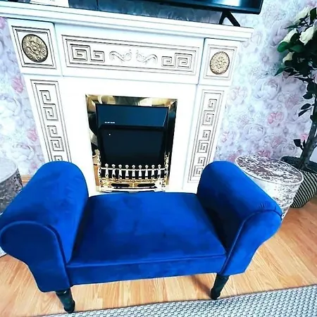 Magnolia 2bdr Apt Piata Romana- Piata Victoriei Apartment