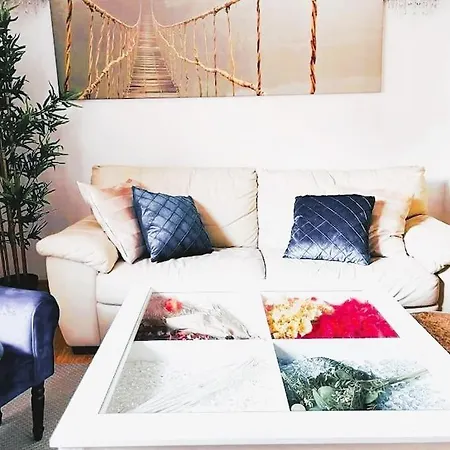 Magnolia 2bdr Apt Piata Romana- Piata Victoriei Bucureşti