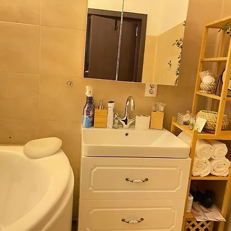 Magnolia 2bdr Apt Piata Romana- Piata Victoriei