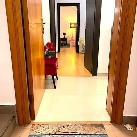 Magnolia 2bdr Apt Piata Romana- Piata Victoriei * Bucureşti