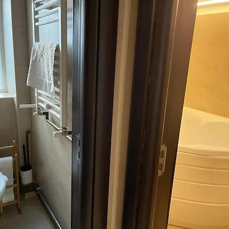 Apartament Magnolia 2bdr Apt Piata Romana- Piata Victoriei Bucureşti