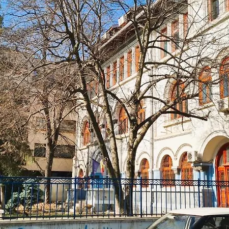 Magnolia 2bdr Apt Piata Romana- Piata Victoriei *