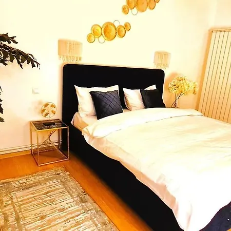 Magnolia 2bdr Apt Piata Romana- Piata Victoriei