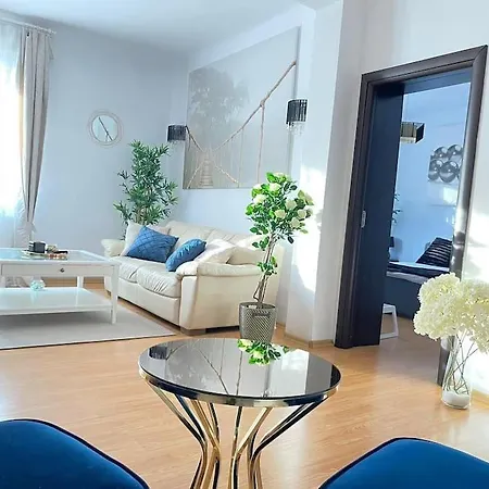Magnolia 2bdr Apt Piata Romana- Piata Victoriei Bukarest